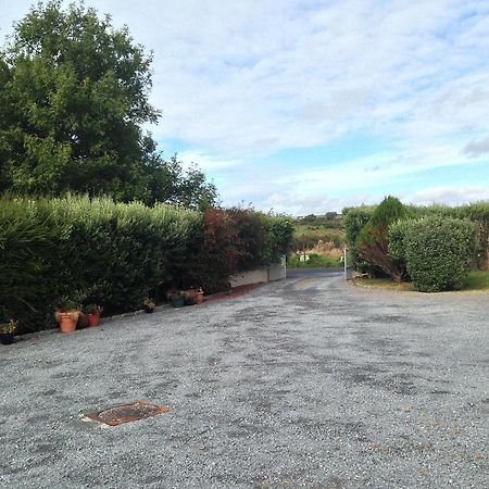 An Gleann Accommodation Milltown Malbay Buitenkant foto