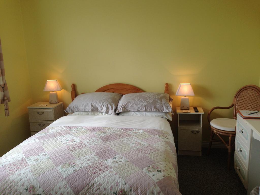 An Gleann Accommodation Milltown Malbay Buitenkant foto
