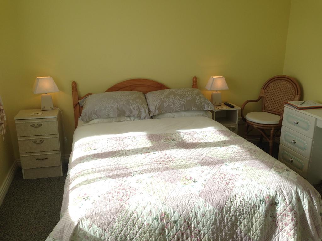 An Gleann Accommodation Milltown Malbay Buitenkant foto