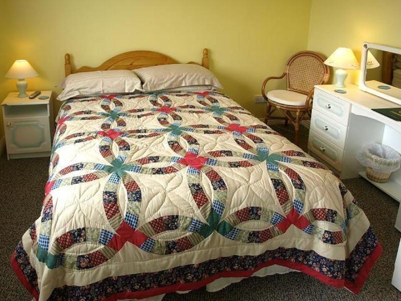 An Gleann Accommodation Milltown Malbay Buitenkant foto